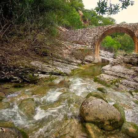 بيت للعطل Marigoulis